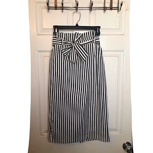 Eva Mendez stripped pencil skirt